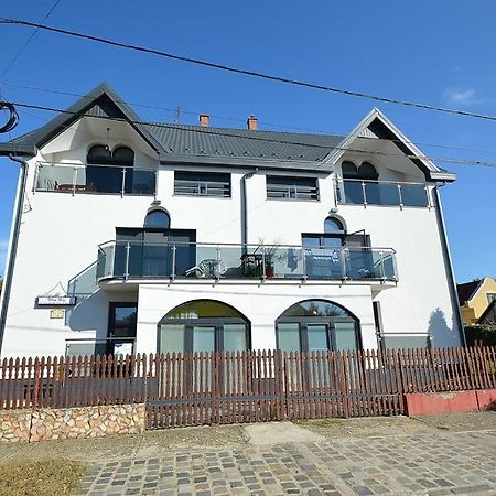 Hotel Nora Haz Hajdúszoboszló Exterior foto